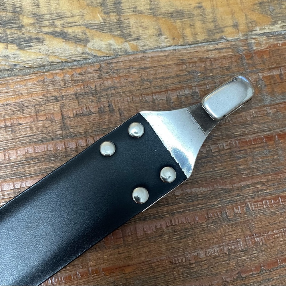 Chico's  women’s Leather Black Pebbled Silver Tone Adjustable Belt S/M - Picture 2 of 12